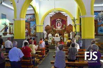 Repique de campanas, misa de romeros y ofrenda a la Virgen de las Nieves/TA y Francisco Javier Santana.